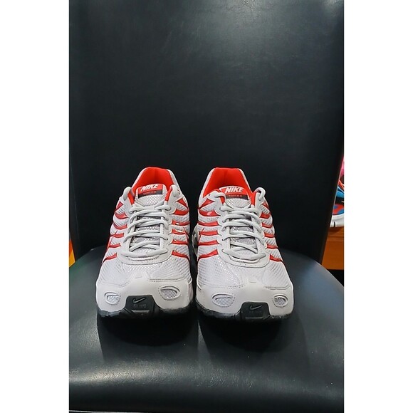 Nike Air Max Torch 4. Atmosphere Grey/University Red. CI2202-001. Men Size 10.5. main image 4
